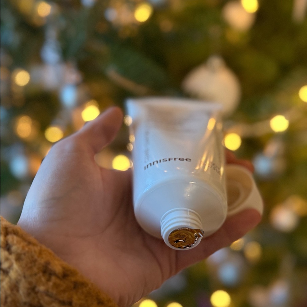 NWT New Innisfree Volcanic BHA Pore Cleansing Foam - White (Bundle to buy) - Picture 2 of 2